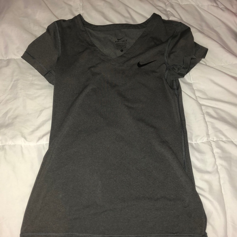 Nike dri fit grey shirt